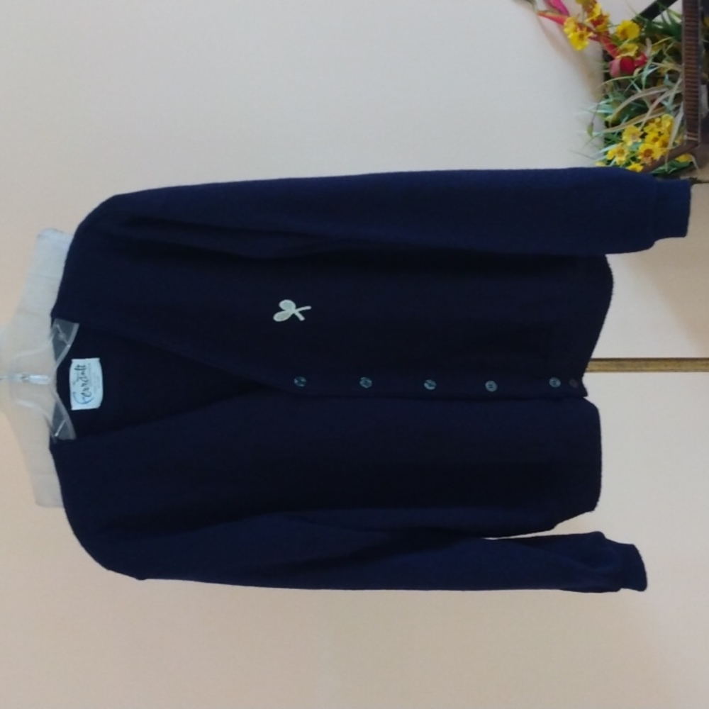 Ferranti California Size XL Sweater.